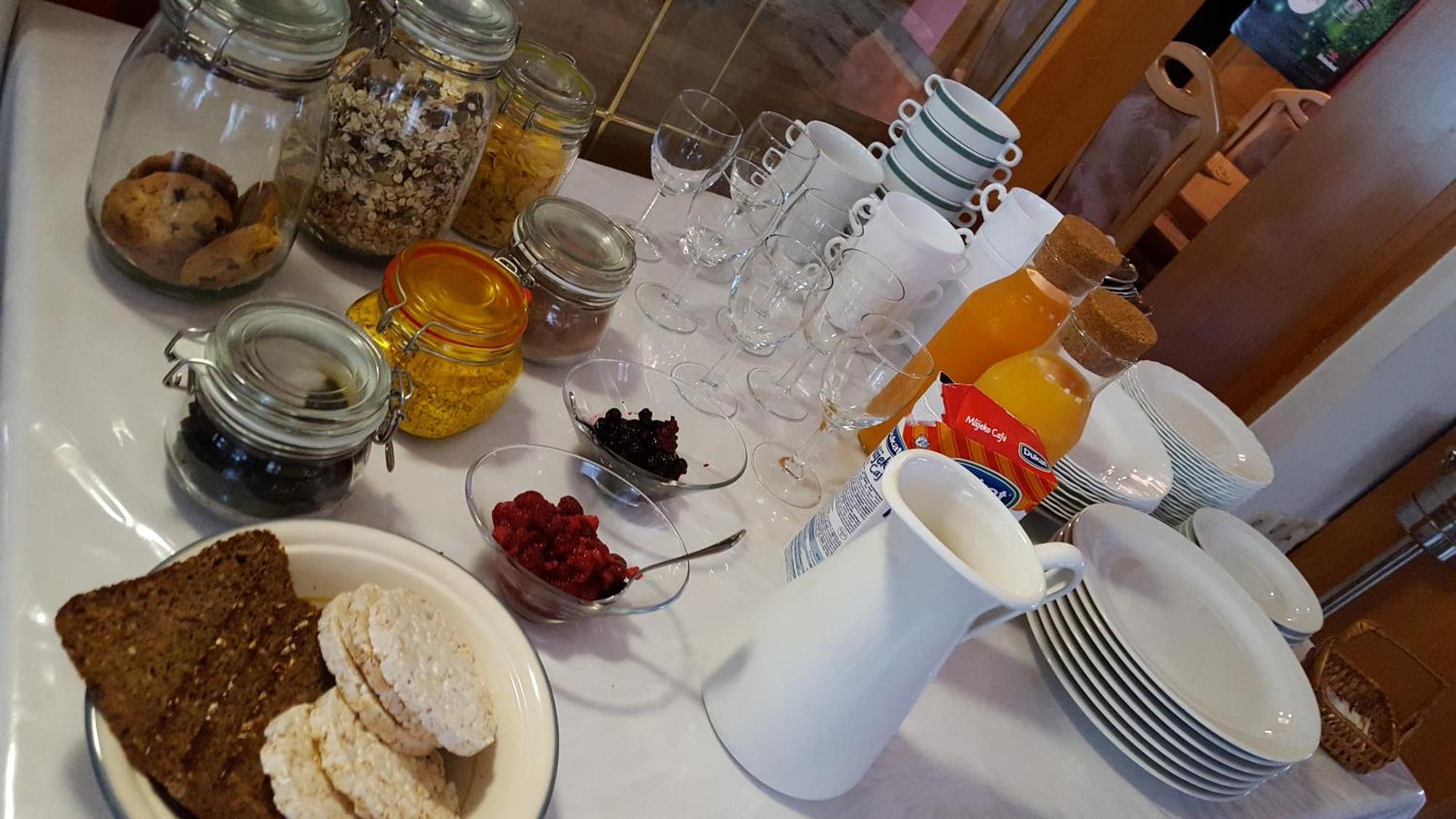 Rosa Bed And Breakfast Podgorje  Luaran gambar